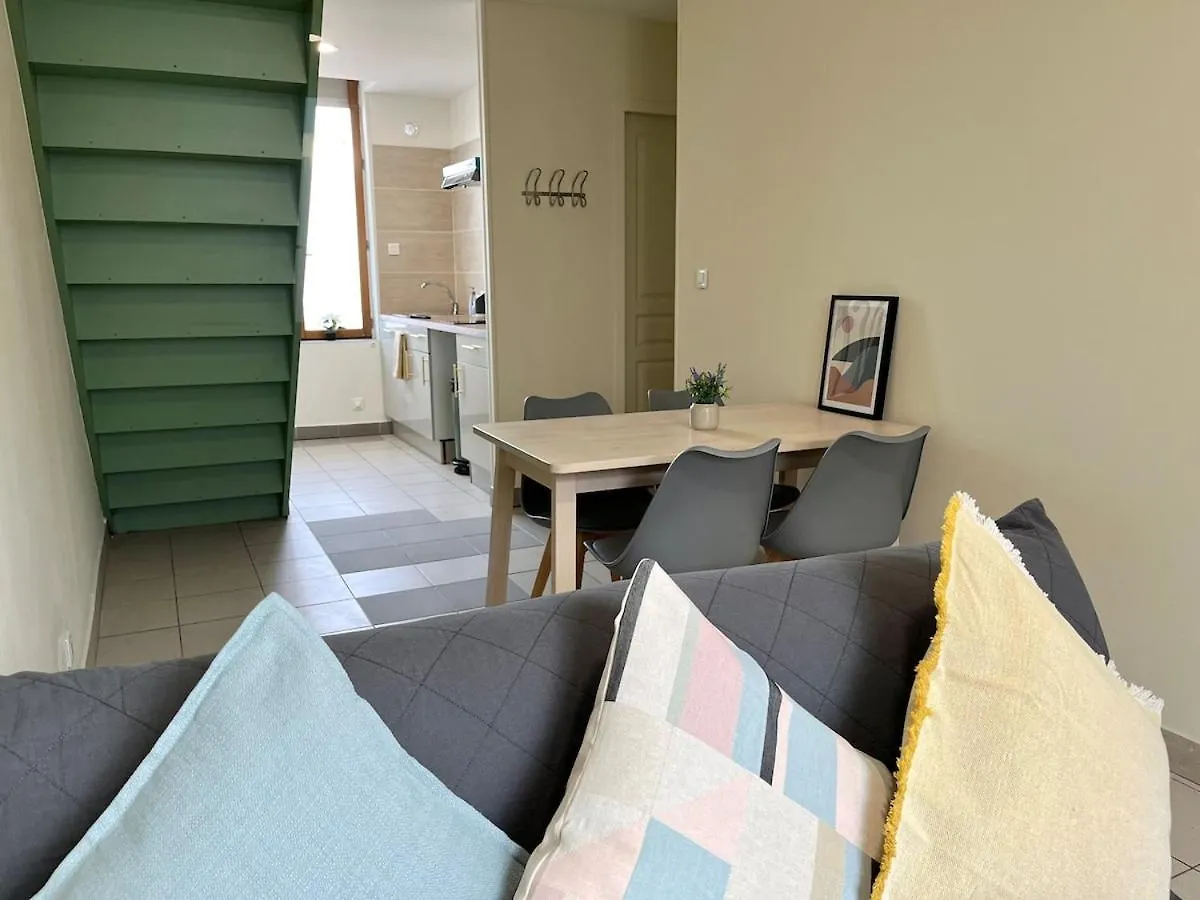Duplex Renove A 15 Min De Lyon Apartment Saint-Fons 0*,  France
